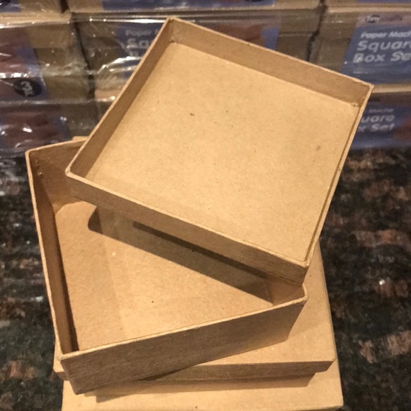 Nesting Paper Mâché square box set - Picture 5 of 8